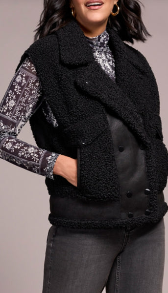 Sleeveless Sherpa Vest