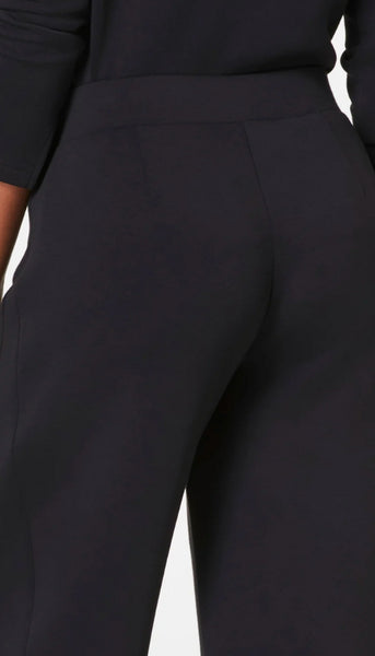 AirEssentials Barrel Leg Pant