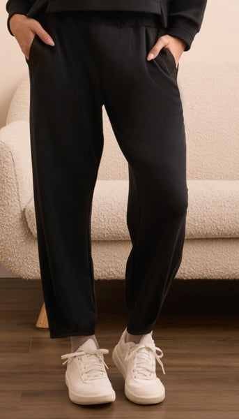 Jogger With Hem Pleats & Pockets