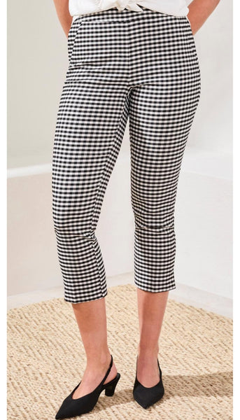 Pull On Capri With Side Slit