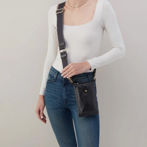 Cass Phone Crossbody