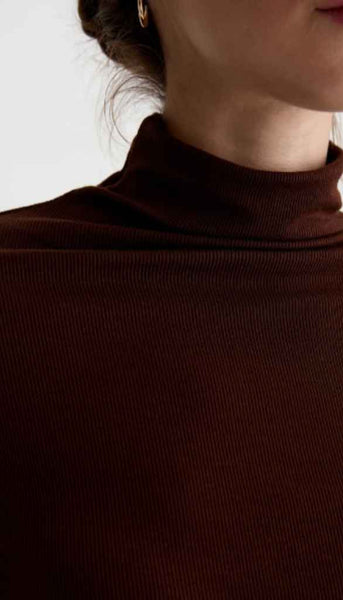 Chels Turtleneck