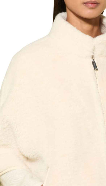 Teddy Cape
