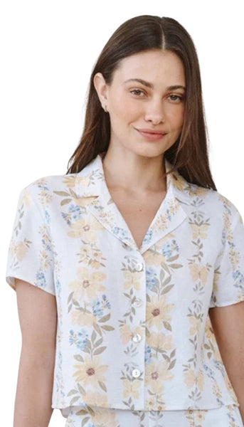 Short Sleeve Knotch Collar Shirt