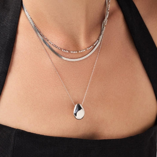 Pebble Silver Pendant Necklace