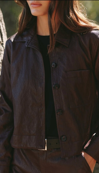 Crop Pocket Button Down