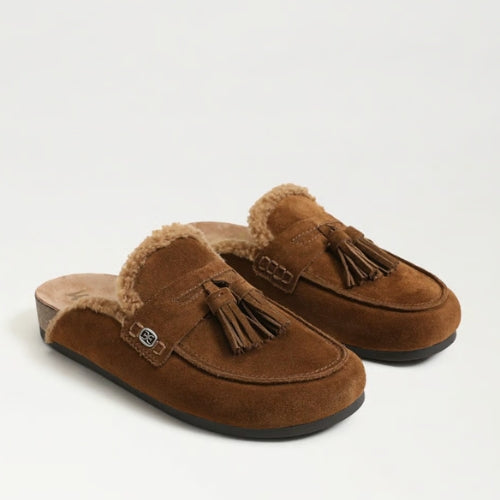 Astrid Cozy2