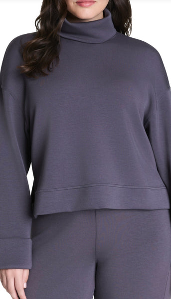 Airessentials Turtleneck