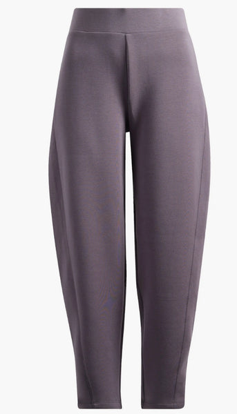 AirEssentials Barrel Leg Pant