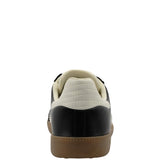 Sneakers - Cloud NC