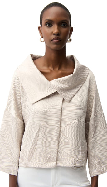 Pleated Boxy Jacket With Overlay Collar