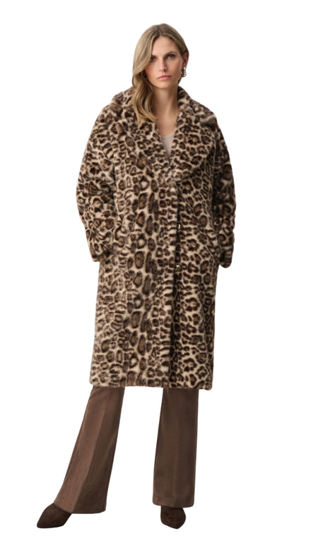 Long Sleeve Split Neck Sweater With Piping