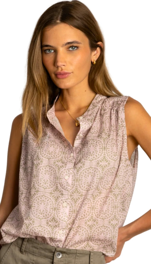 Sara Sleeveless Button Up