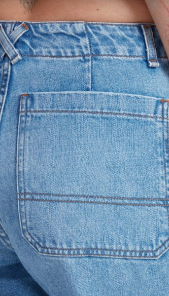 Cropped Carpenter - Blondie