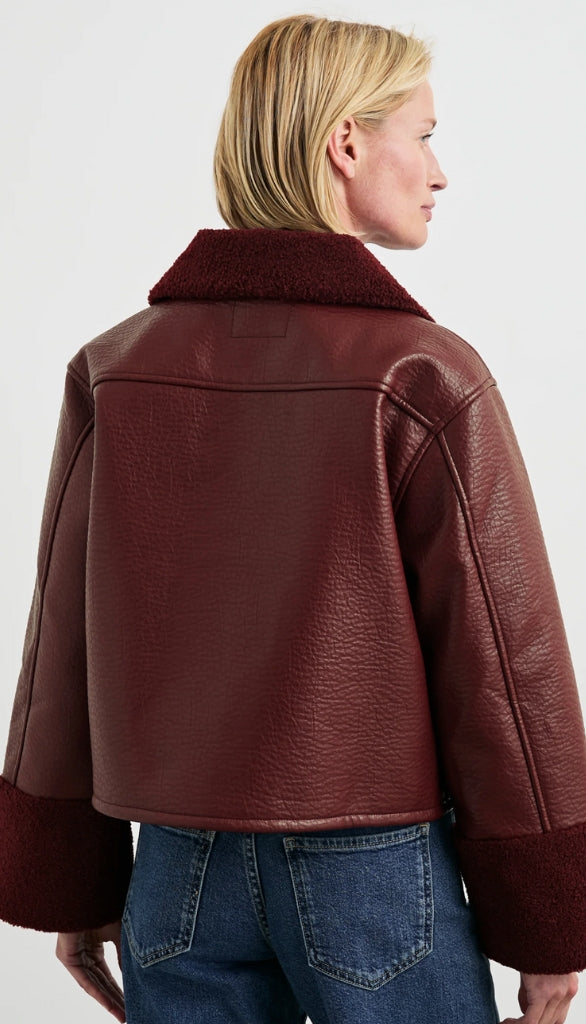 Dria - Maroon Shearling