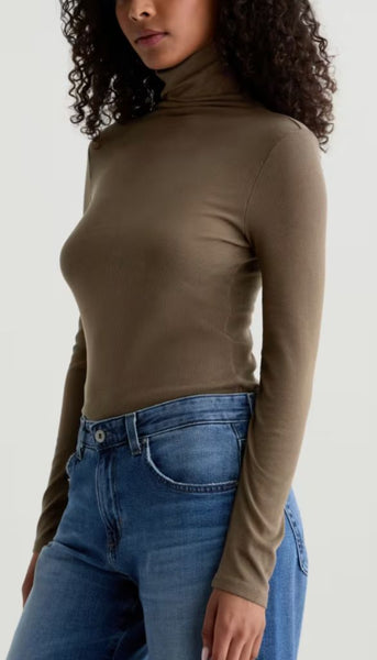 Chels Turtleneck