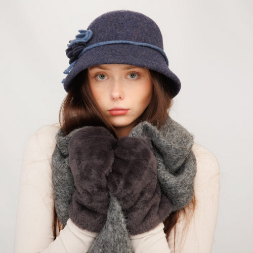 Faux Fur Mitten