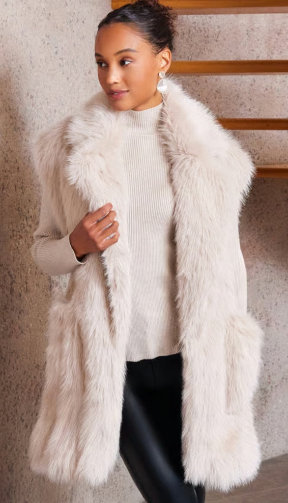 Karen kane long faux fur coat deals