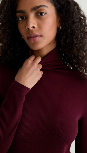 Chels Turtleneck