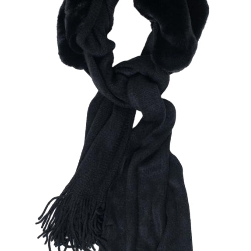 Knitted Scarf With Faux Fur Detail