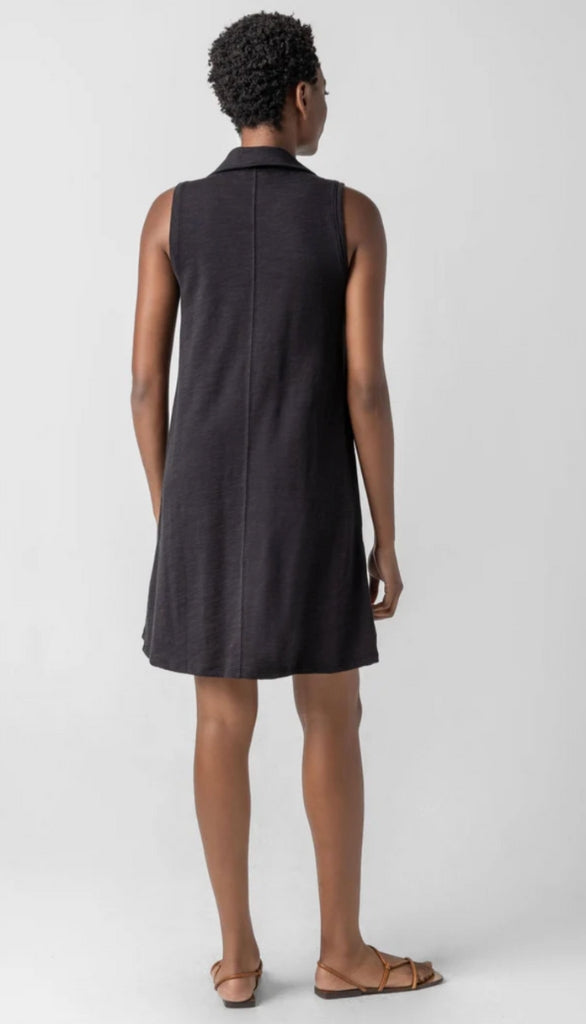 Sleeveless Collared Dress