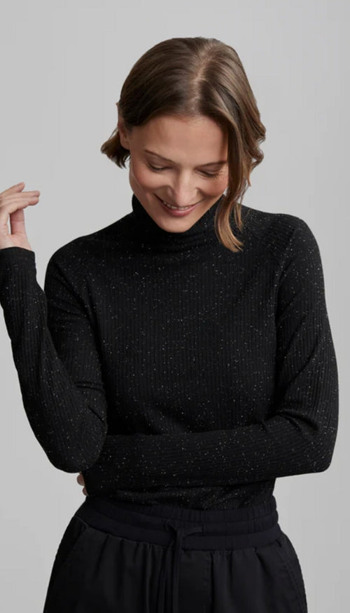 Roya Rollneck Long Sleeve Tee