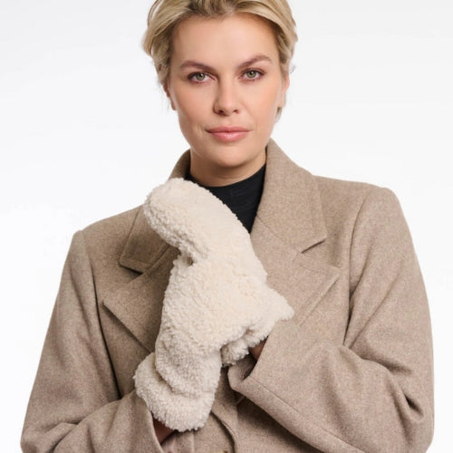 Teddy Gloves