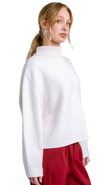 Echo Turtleneck - White Lotus