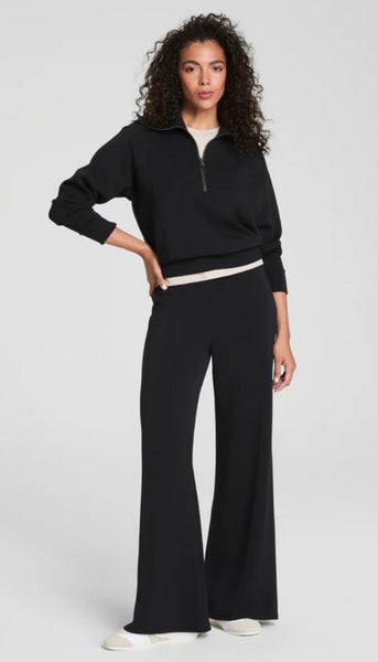AirEssentials Wide Leg Pant