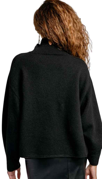 Echo Turtleneck - Black