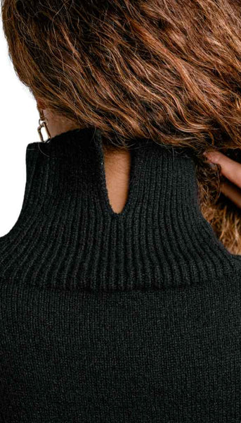 Echo Turtleneck - Black