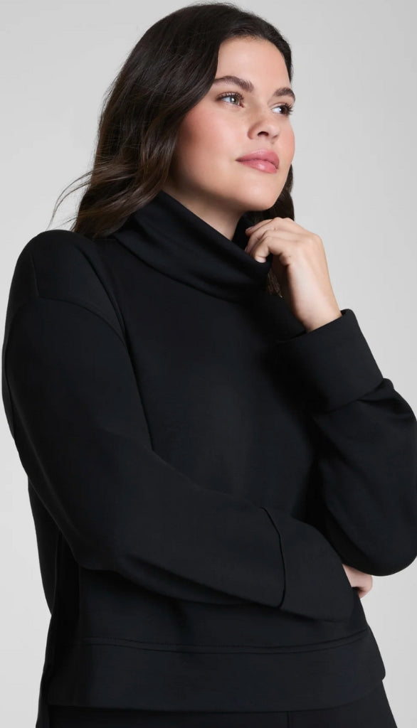 Airessentials Turtleneck