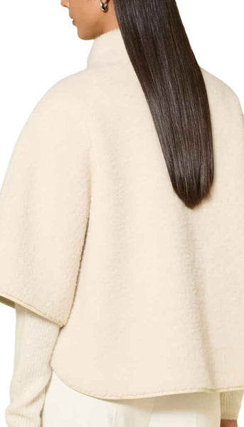 Teddy Cape