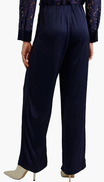 Sleek Clean Wide Leg Pant