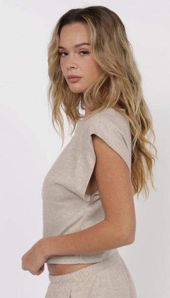 Cindy Strong Shoulder Sleeveless Knit