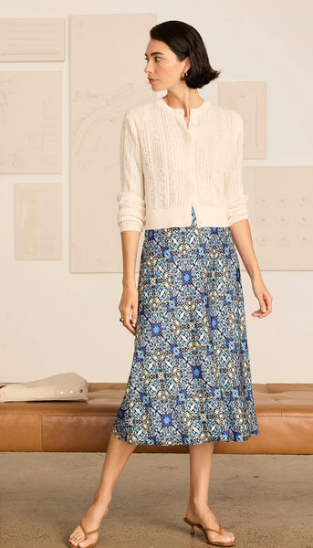 Filagree Tile Slip Skirt