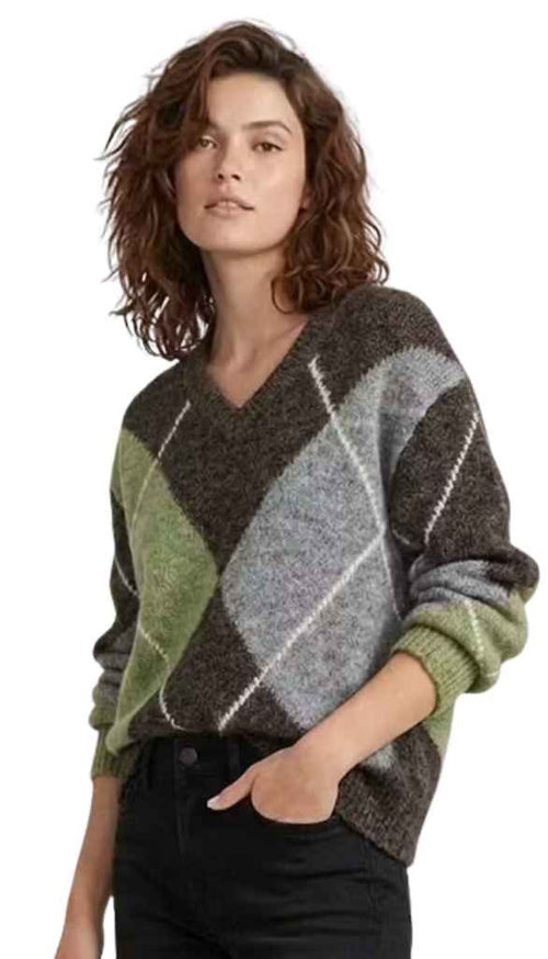Diamond Intarsia V-Neck