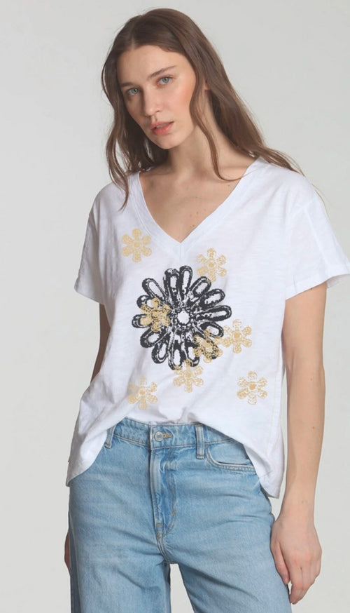 Graphic Rebel Vee - White Daisy Flower
