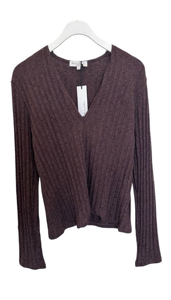 Ilona Slim V-Neck Top